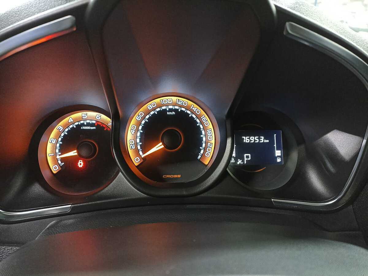 Купить Lada (ВАЗ) XRAY Cross, 2019, 76 932 км, фото №13