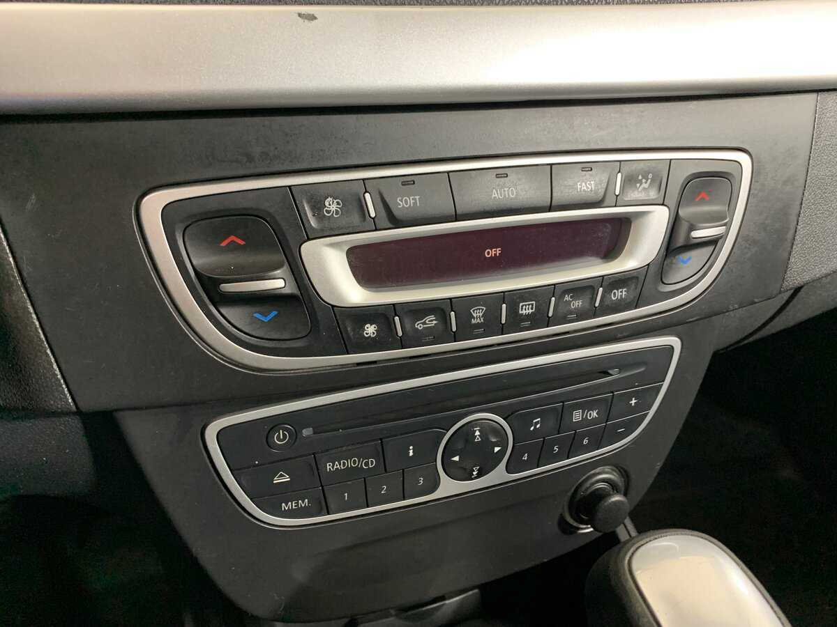 Купить Renault Fluence, 2013, 200 313 км, фото №16