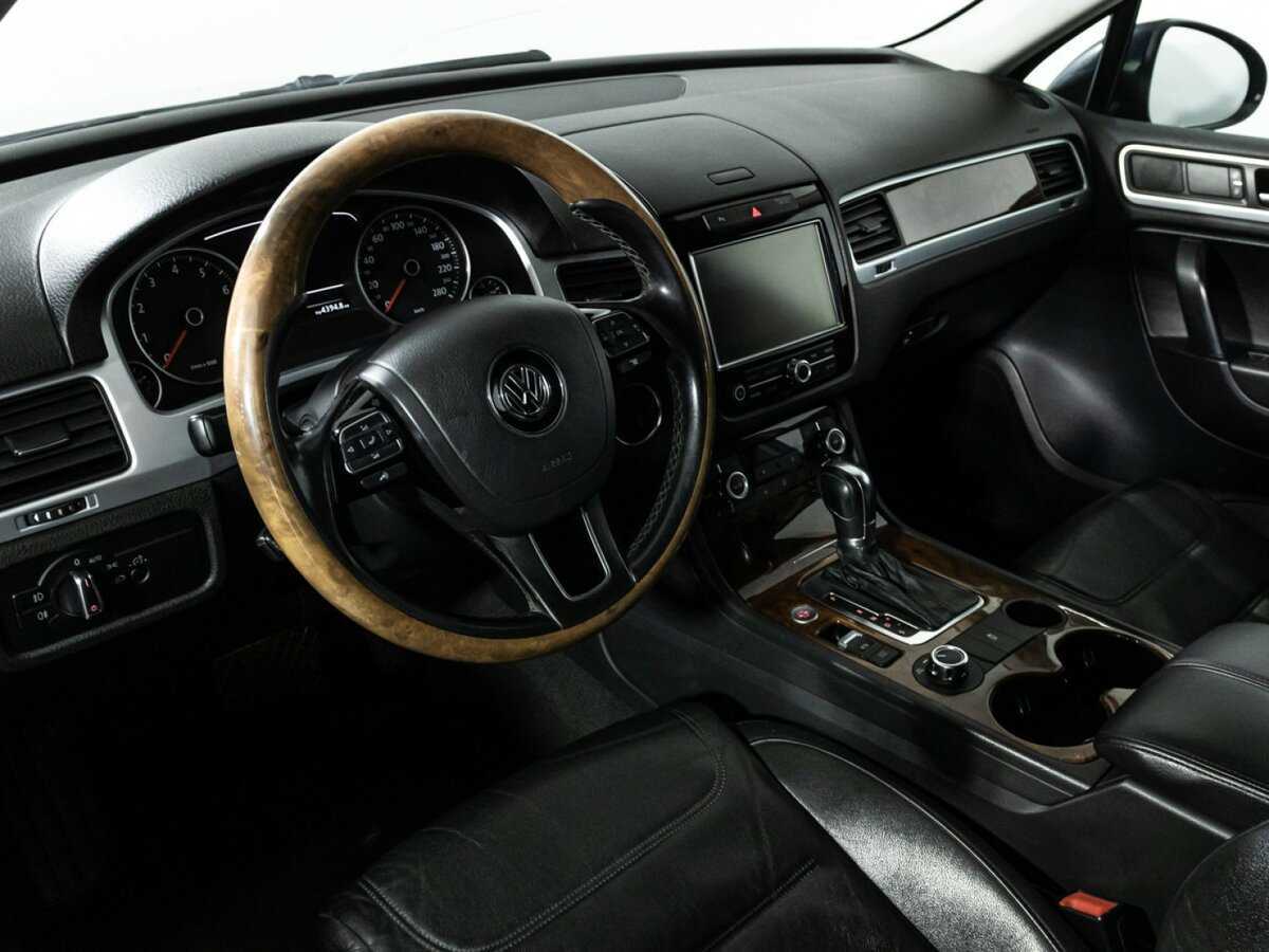 Купить Volkswagen Touareg, 2012, 329 160 км, фото №11