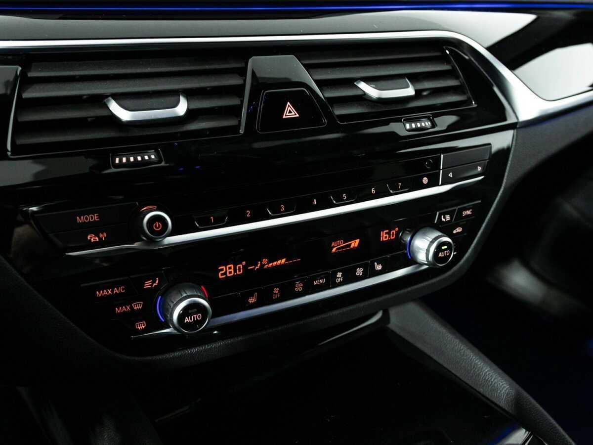 Купить BMW 5 серии 520d xDrive, 2017, 244 928 км, фото №19