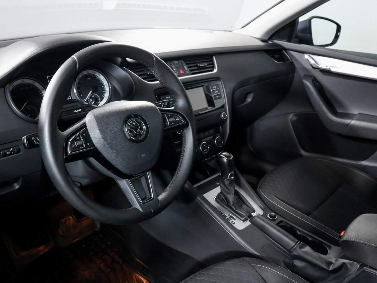 Купить Skoda Octavia, 2016, 93 900 км, фото №10