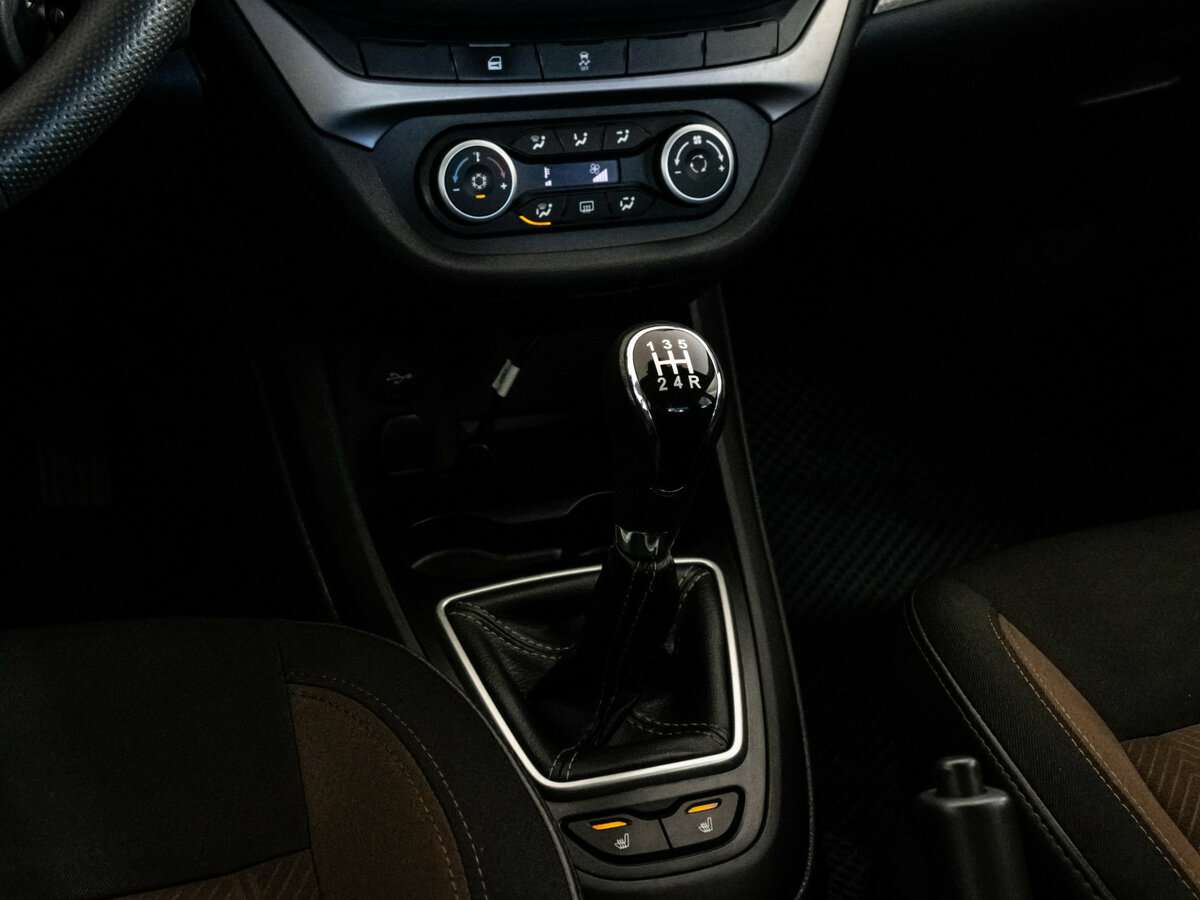 Купить Lada (ВАЗ) Vesta, 2016, 163 685 км, фото №13