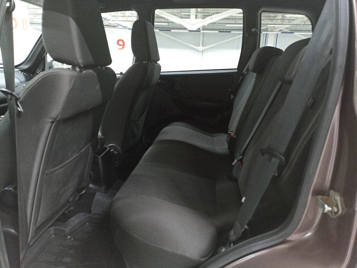 Купить Chevrolet Niva, 2018, 120 930 км, фото №12