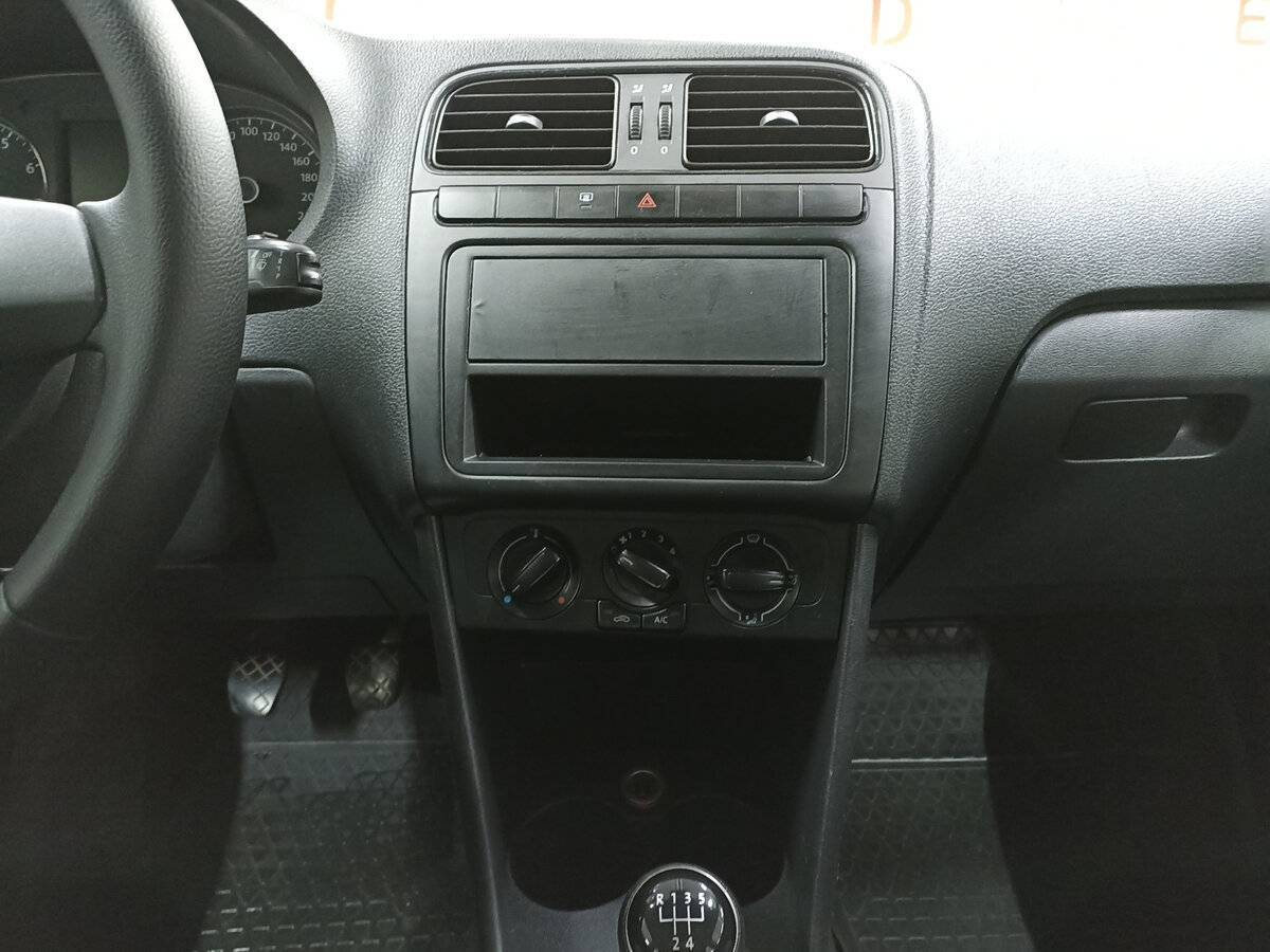 Купить Volkswagen Polo, 2015, 155 465 км, фото №15