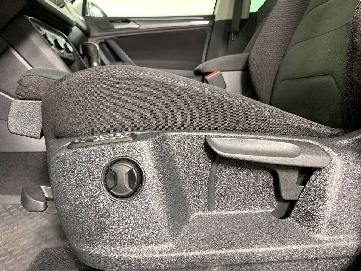 Купить Volkswagen Tiguan, 2019, 120 057 км, фото №17