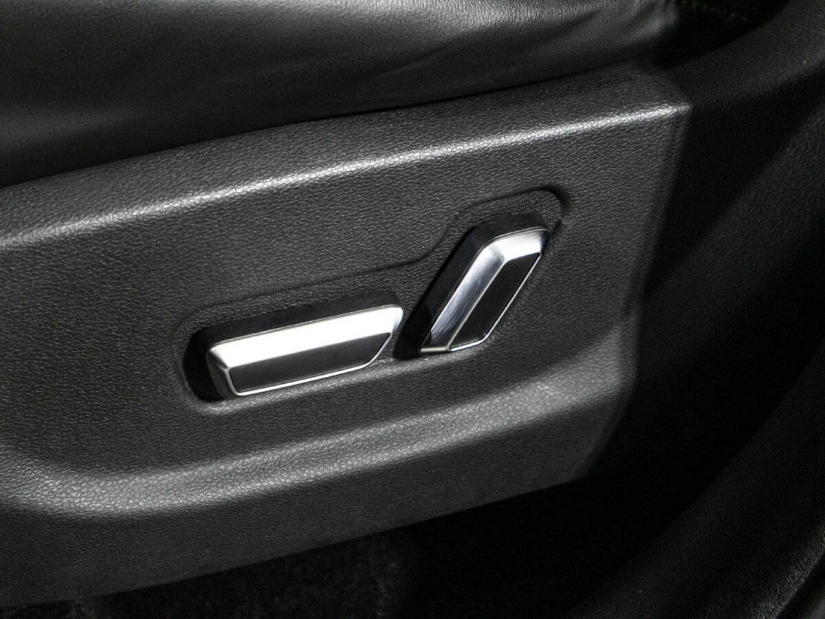 Купить Geely Atlas, 2019, 79 027 км, фото №15