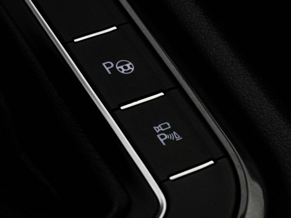 Купить Volkswagen Tiguan, 2017, 214 699 км, фото №23