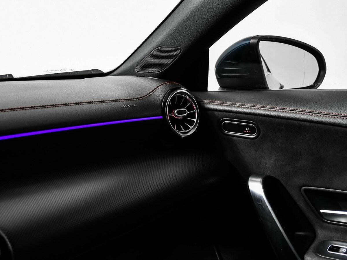 Купить Mercedes-Benz CLA 200, 2020, 128 247 км, фото №17