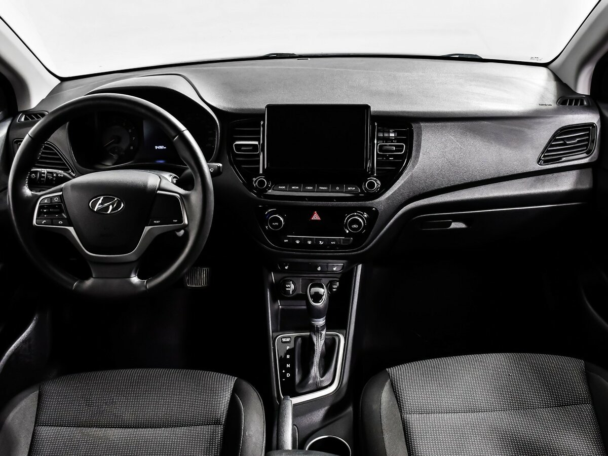 Купить Hyundai Solaris II, 2020, 94 278 км, фото №10