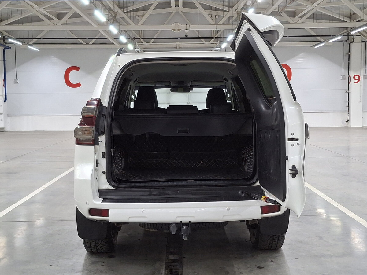 Купить Toyota Land Cruiser Prado 150 Series Рестайлинг 1, 2014, 215 161 км, фото №7