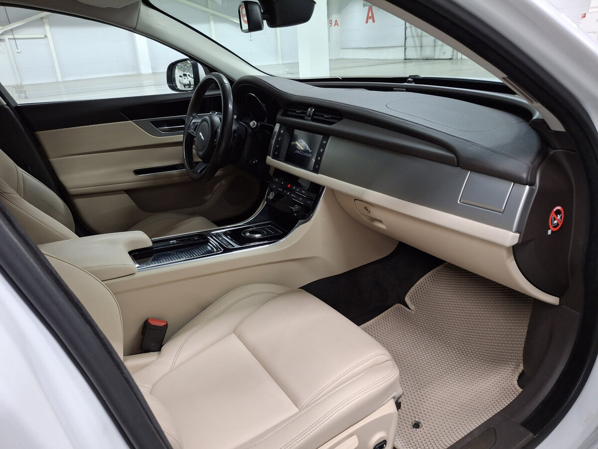 Купить Jaguar XF II, 2016, 154 603 км, фото №11