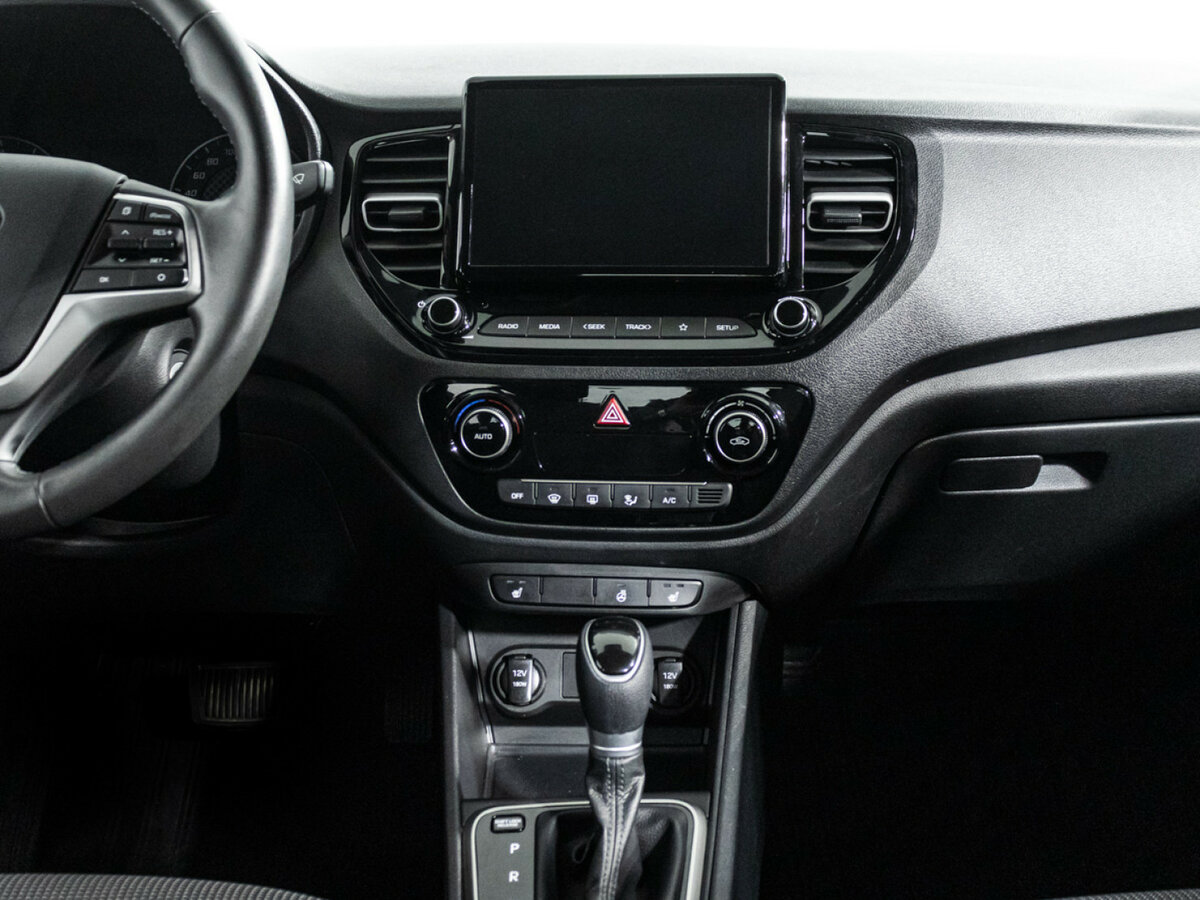 Купить Hyundai Solaris II Рестайлинг, 2020, 23 825 км, фото №13