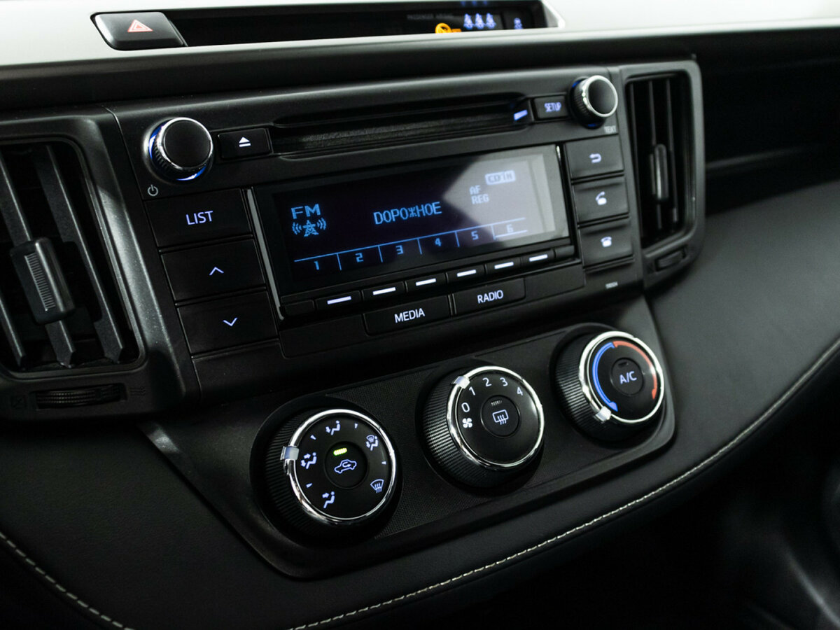Купить Toyota RAV4 IV (XA40) Рестайлинг, 2017, 110 130 км, фото №15