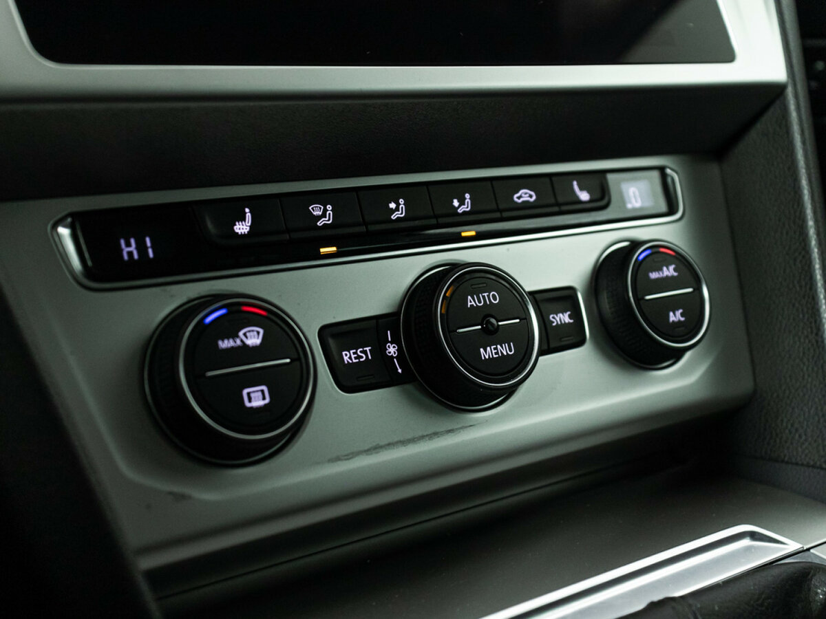 Купить Volkswagen Passat B8, 2017, 147 000 км, фото №16