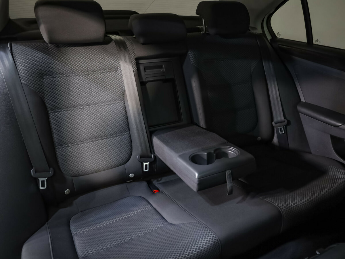 Купить Volkswagen Jetta VI Рестайлинг, 2015, 240 831 км, фото №16